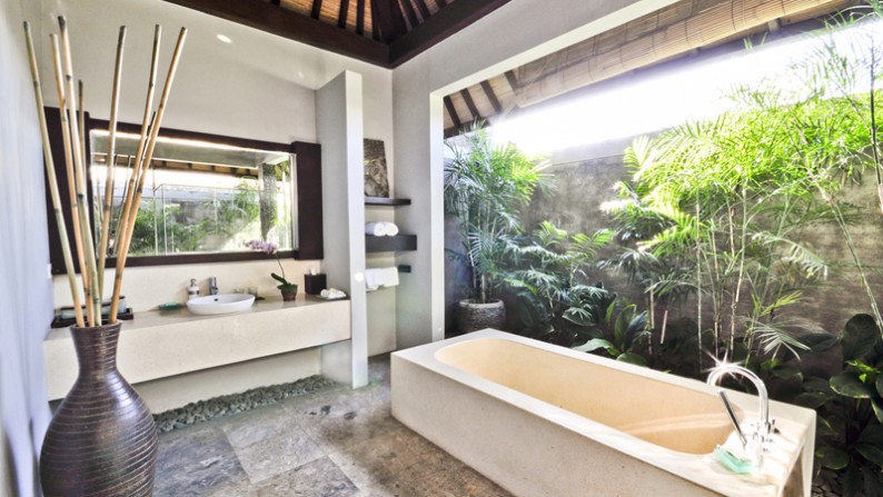 Freehold Charming Villa at Heart of Seminyak