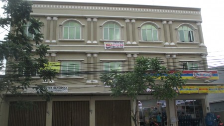 Disewakan Ruko 3.5 Lantai di Jl. Teuku Umar - Karawaci