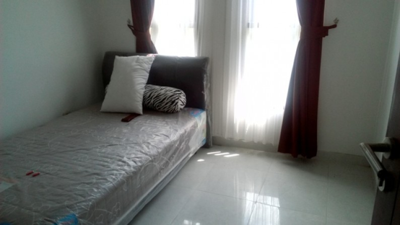 For Sale House in Good Neighborhood Jimbaran , close to Mc Donald , 15 minutes to airport , 15 minutes to Four Season Beach