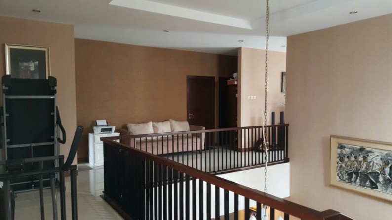 Rumah Bagus Asri Di Kawasan Elite Bintaro Sektor 1