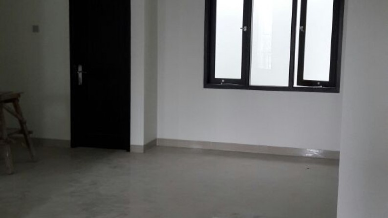 Rumah Brand New,siap huni di Cipadu Raya Tangerang