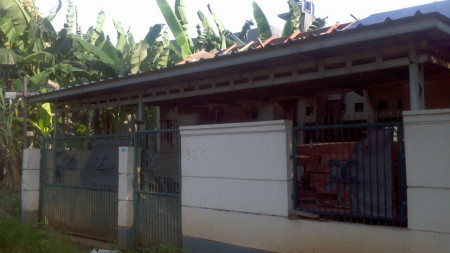 Rumah Murah Hitung Tanah di Veteran Bintaro Strategis Jalan 12 Meter