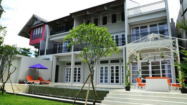 villa for sale in taman mumbul residence