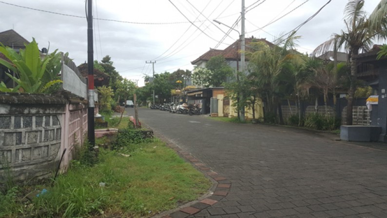 rumah disewakan di taman griya jimbaran