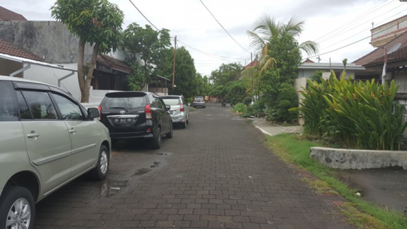 rumah disewakan di taman griya jimbaran