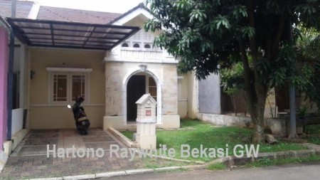 Disewakan per tiga bulan, rumah bagus terawat lokasi terdepan.