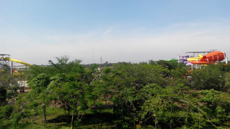 Rumah Mewah Sangat Bagus di East Esplanade