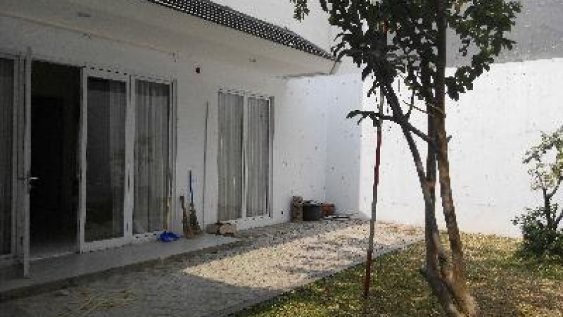 Dijual Rumah Cantik lokasi Top di Citrus Garden