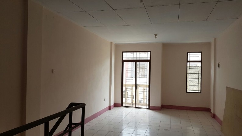 DIJUAL MURAH RUKO DI LOKASI STRATEGIS TAMAN PALEM,JAKARTA BARAT