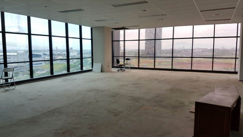 DISEWAKAN OFFICE LOFT MURAH BERLOKASI STRATEGIS DI SYNERGY BUILDING ALAM SUTERA