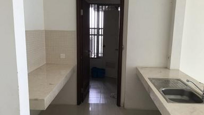 Disewakan Apartemen Baru di St.Moritz, Puri Indah