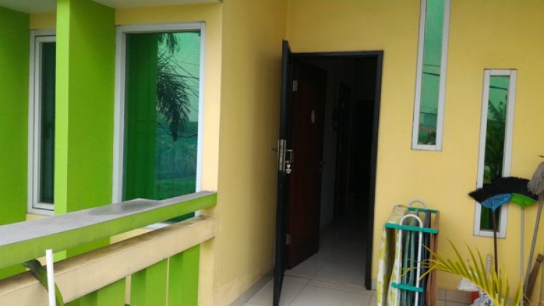 Rumah 3 lantai di Taman Palem Lestari