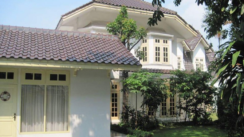 Rumah 7BR Bonang Menteng Area Strategis Harga Bagus