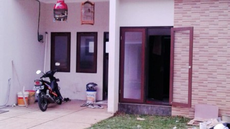 Rumah Disewakan nyaman, aman, dan siap huni Terletak di daerah Pamulang-Tangsel