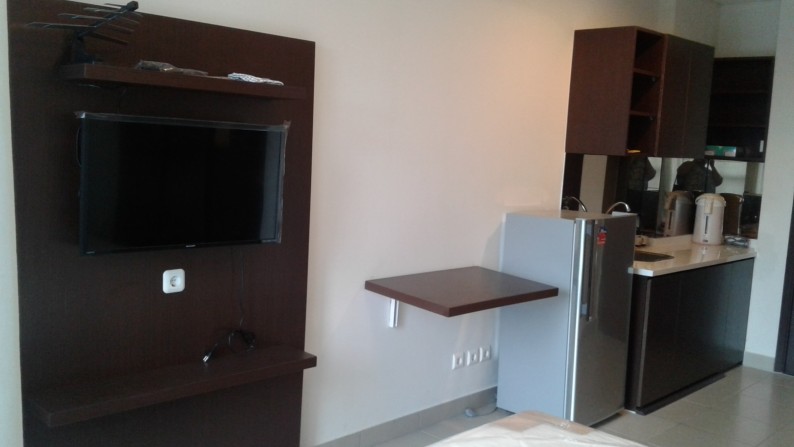 Disewakan Apartemen Siap Huni di Apartemen Saveria BSD, Studio, Furnished