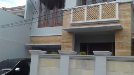 Rumah Cantik Brand New Di Kawasan Selatan Lebak Bulus