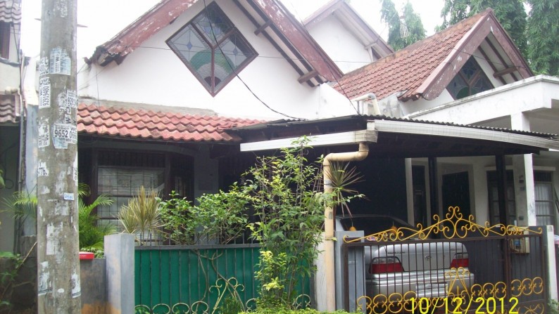 Rumah siap huni,Nyaman di Sektor 5 Bintaro Jaya