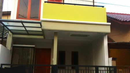 Rumah Mungil Siap Huni Di Bintaro Sektor 3A