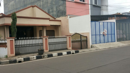 Disewakan Ruko di Jl. Damiati - Pasar Lama, Karawaci