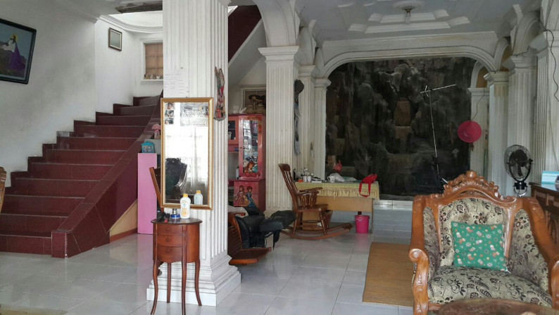 Dijual Tanah & Bangunan Rumah di Jl. Aria Putra- Ciputat, Serua, Tangerang