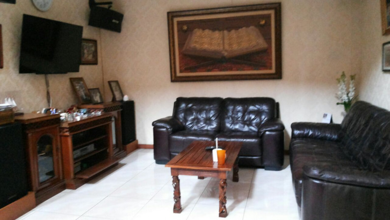 Dijual Rumah di Jl. Raya Pamulang 2 (Benda Raya) - Tangerang