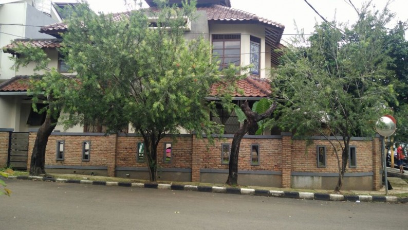 Rumah Bagus,siap huni di Bintaro Jaya Jakarta Selatan