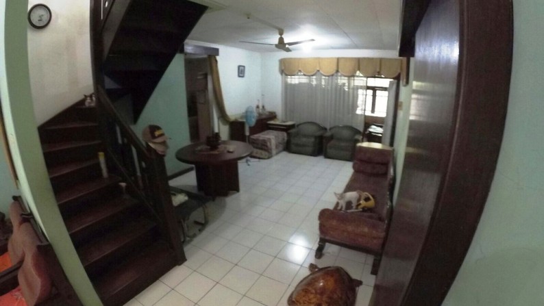 Rumah dengan Lokasi Bagus  di Camar Bintaro Jaya