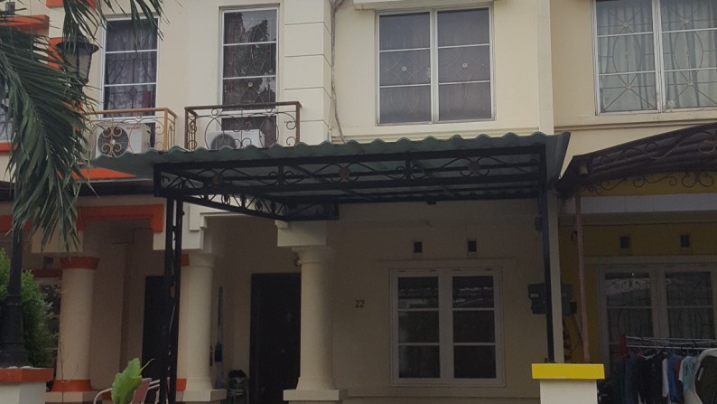 Dijual Rumah di Taman Mediteranian - Palem Semi, Karawaci