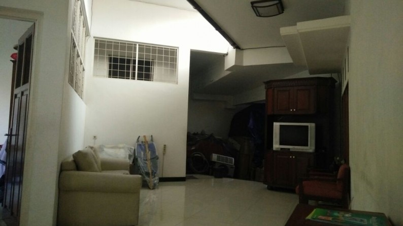 Rumah Siap Huni Dalam Cluster Bintaro Sektor 9