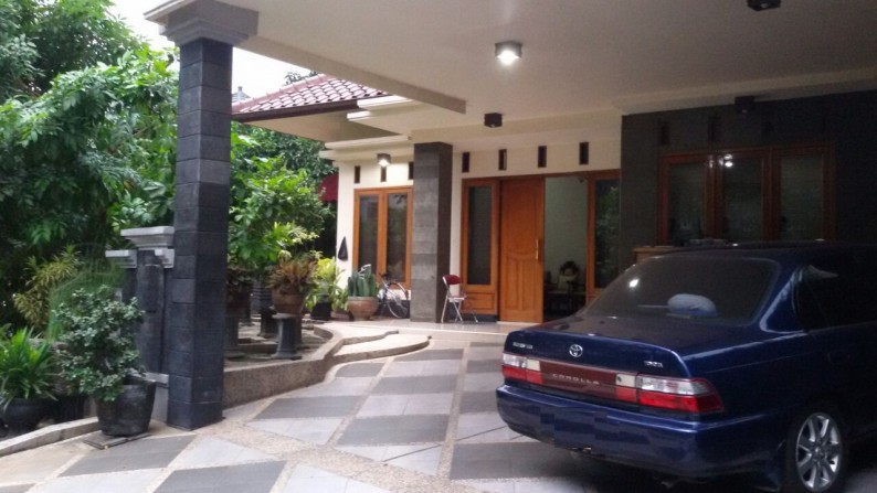 Rumah Siap Huni Dalam Cluster Bintaro Sektor 9