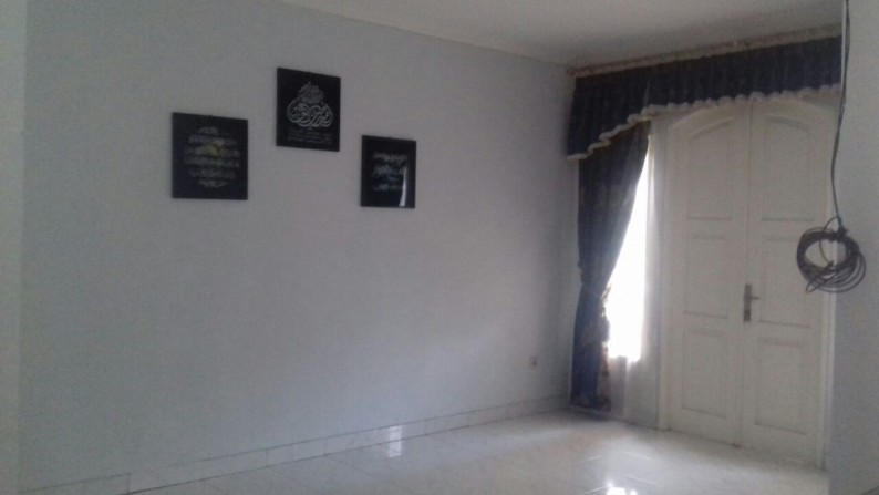 Rumah Siap Huni,Dalam Cluster di Bintaro 9