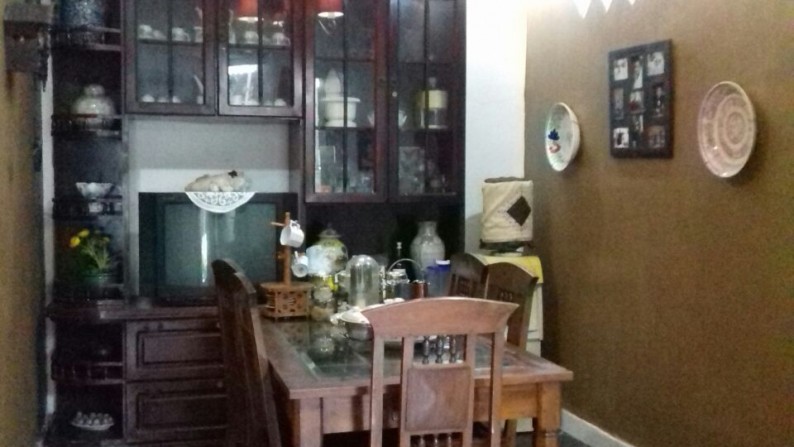 Rumah Bagus Semi Furnish Dalam Cluster Di Bintaro Sektor 9