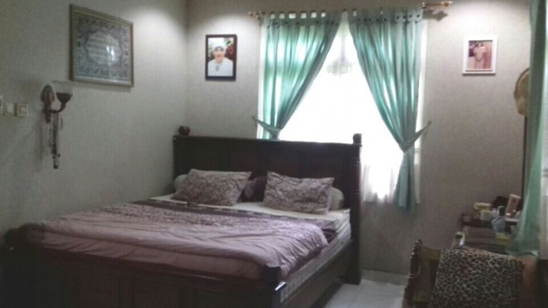 Rumah Bagus Semi Furnish Dalam Cluster Di Bintaro Sektor 9