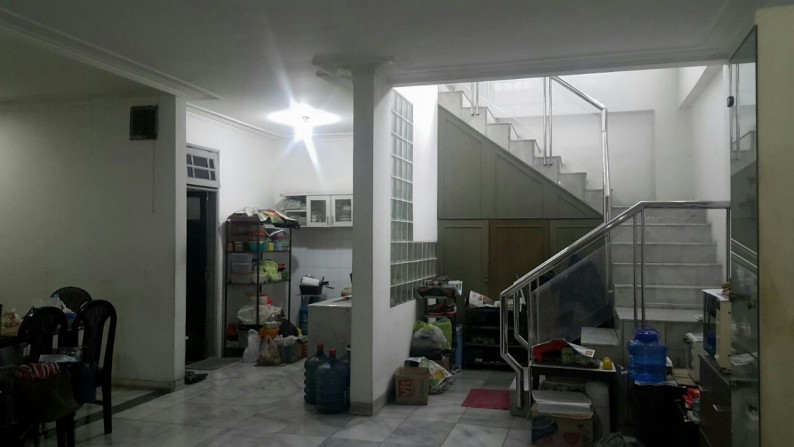 Dijual Rumah di Taman Alfa Indah - Jakarta Barat