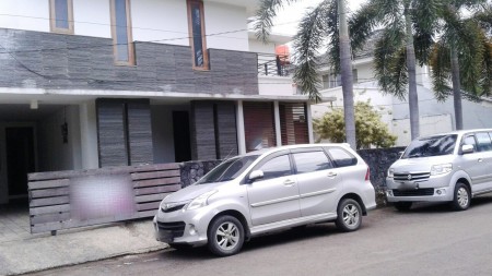 Rumah Dijual  lokasi strategis, bagus, nyaman dan aman daerah Bintaro-Tangsel