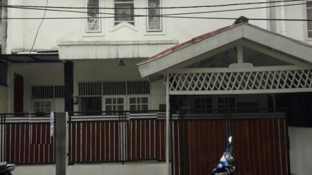 Rumah Bagus,siap huni di Bintaro Jaya Sektor 4