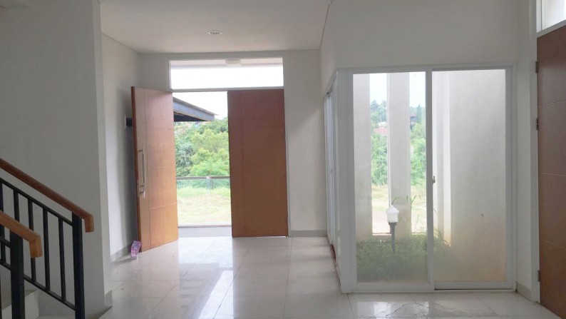 Rumah dijual dalam perumahan elit Modern Hills Pondok Cabe