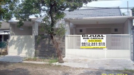 Rumah di Raya Kutisari Indah, 1.5 Lantai, Minimalis, Bagus, Pojokan (Hoek), SIAP HUNI