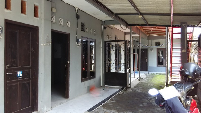 RUMAH KOST  DI JL.MERPATI, WARINGINREJO, SOLO BARU,  SUKOHARJO