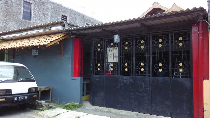 RUMAH TINGGAL DI JALAN MERPATI, WARINGINREJO, SOLO BARU