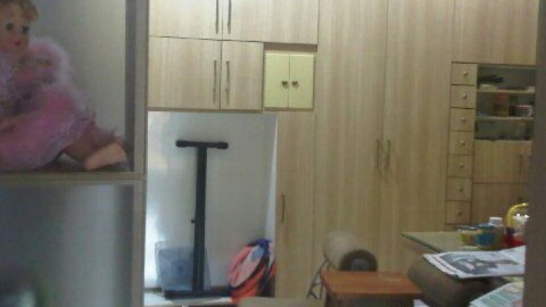 DIJUAL Rumah Mungil Semi Furnished di Cinere