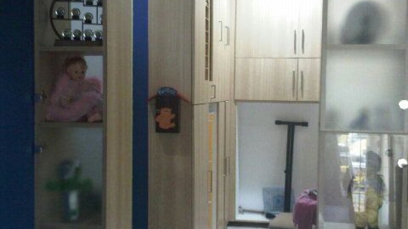 DIJUAL Rumah Mungil Semi Furnished di Cinere