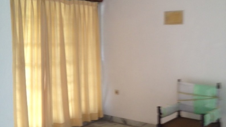 Rumah Asri di Lokasi prime area, Puri Cinere