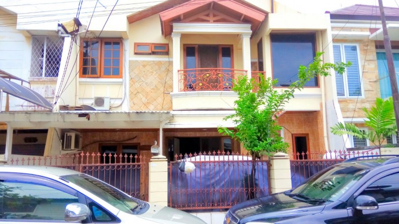 Rumah Janur Indah 9x17 Siap huni 2 lantai Kelapa Gading Cantik Murah