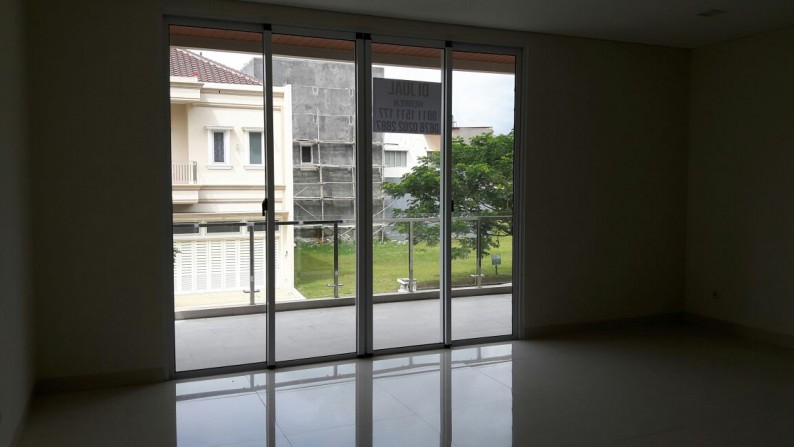 Dijual Rumah Scarlet di Cluster The Springs- Gading Serpong