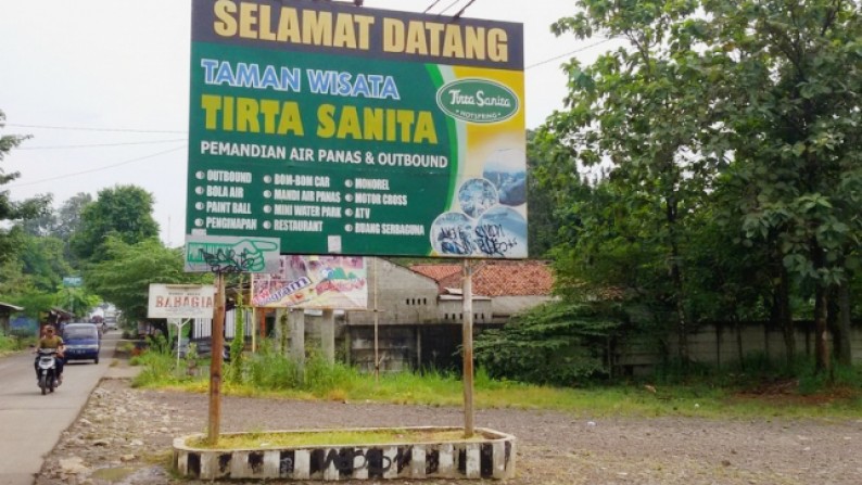 Dijual Kavling, Tanah Luas, lokasi sangat strategis.