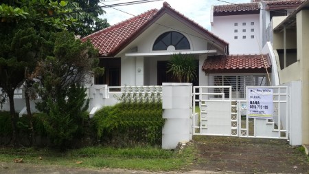 Rumah Standard di Villa Melati Mas BSD mau jual cepat