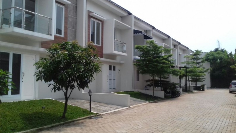 Rumah  Full Furnish di Bintaro Jaya Sektor 9