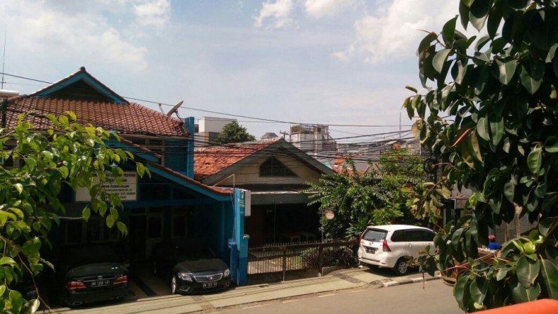 Rumah Belakang Hotel Indonesia Jl Kebon Kacang. Luas 8x40m2