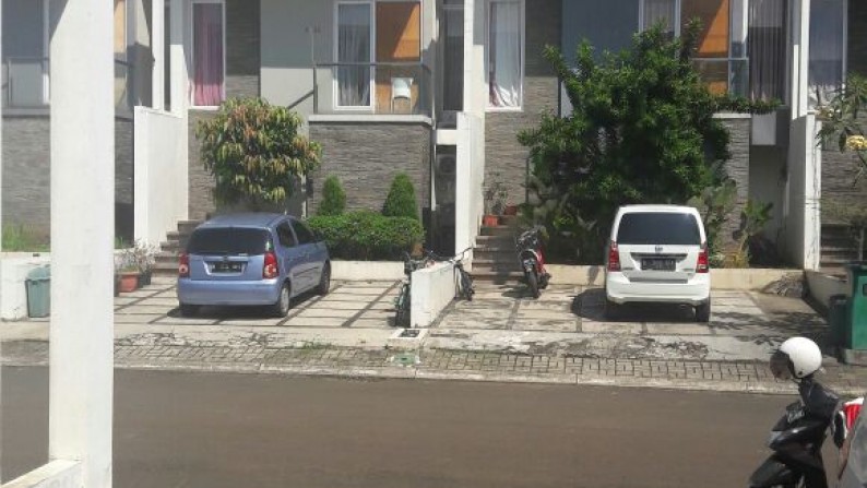 Rumah cantik dan asri, siap huni - Bukit Modern, Pondok Cabe